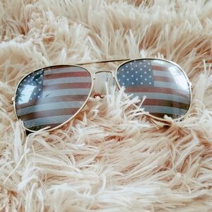 AVIATOR SUNGLASSES 🇺🇲